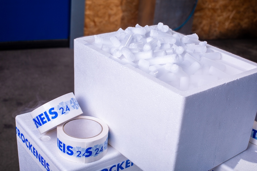 Trockeneis24-Verpackung-Nuggets